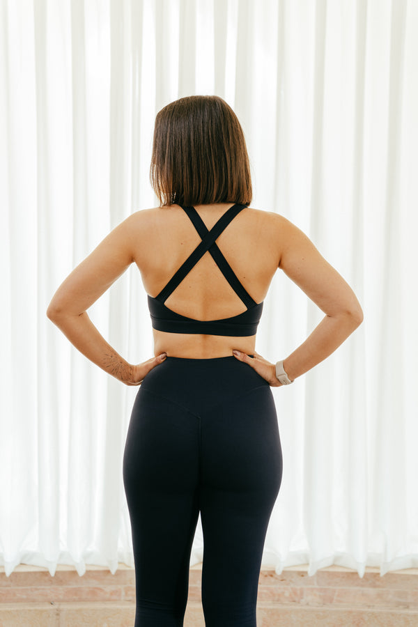X shape - Black